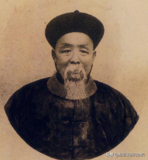姜桂题:古有三姓家奴，现有四马拒孙，孙殿英为何能与吕布相提并论？