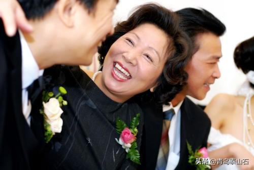 女婿上坟对谁不好,老公去世丈母娘娘能去墓地看女婿吗？