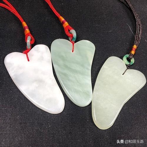 玉镯子什么时候不能带,中国人戴玉佩、玉镯子有什么讲究？