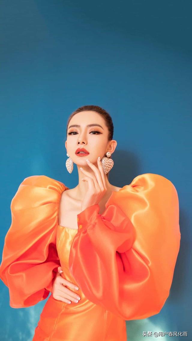 <a href=https://maguai.com/list/256-0-0.html target=_blank class=infotextkey>朋友圈</a>唯美走心的短句:有哪些微信里句句走心的精彩句子？