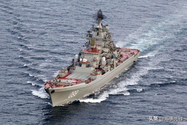 中国军舰回击挑衅美国，最近，美军舰数次入侵俄罗斯领海，俄罗斯为什么不击沉它