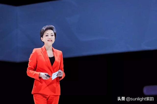 杨澜国籍:能谈谈限籍令对娱乐圈的影响吗？