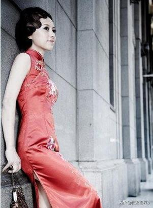 关婷娜胸照:三围稍欠，穿旗袍拍户外人像怎样才能出效果？