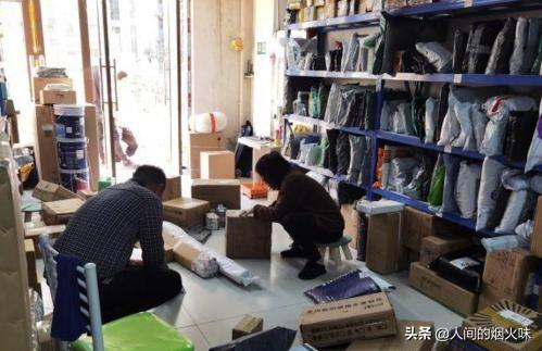 菜鸟驿站转让费8万,一天收700件,寄15件左右,接手合适吗？