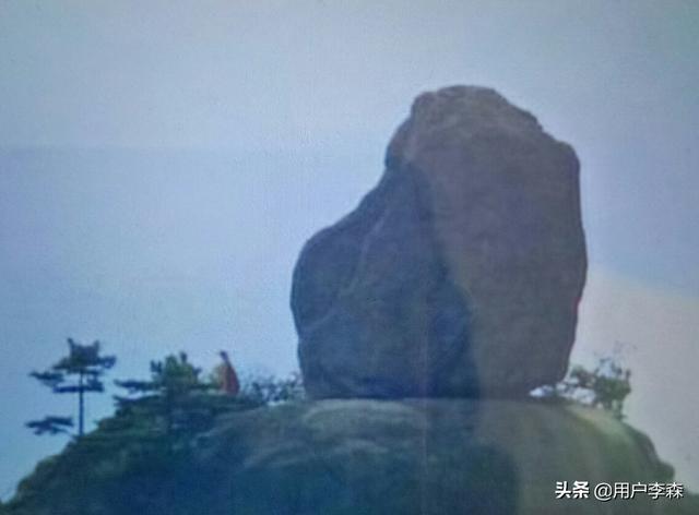 甄士隐:《红楼梦》里，为什么要安排甄士隐和甄宝玉这两个角色呢？