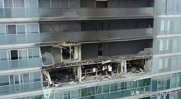 救火英雄生前影像:30位灭火英雄，哪有岁月安好，是有人替你负重前行！你怎么看？