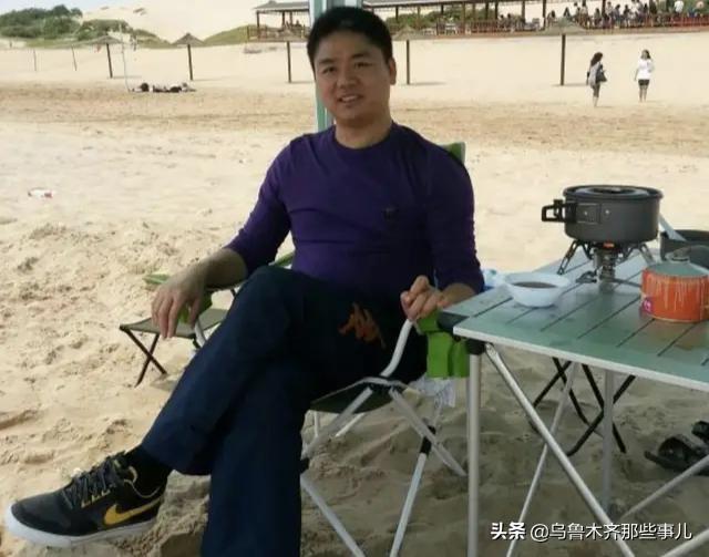“脸盲哥”刘强东一家三口游瑞士,疑似被谅解,画面和谐温馨,你认为他会改过自新么？