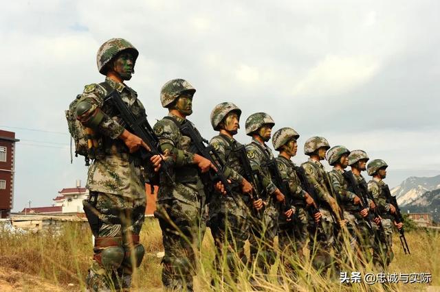 救火英雄生前影像:那场牺牲了30名烈士的大火被扑灭了吗？起因是什么？