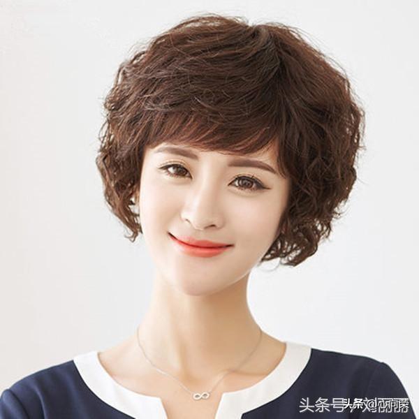 50岁女性适合什么发型呢妈妈发型图片