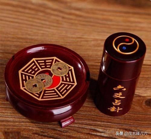 八字术语详解:四柱八字命理术语详解大全,头号有没有大神可以解答八字的？