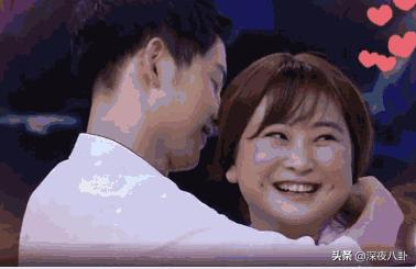 贾玲老公是谁叫什么:贾玲的破洞裤子补出一个精致的小猪图样时，她为什么大哭？