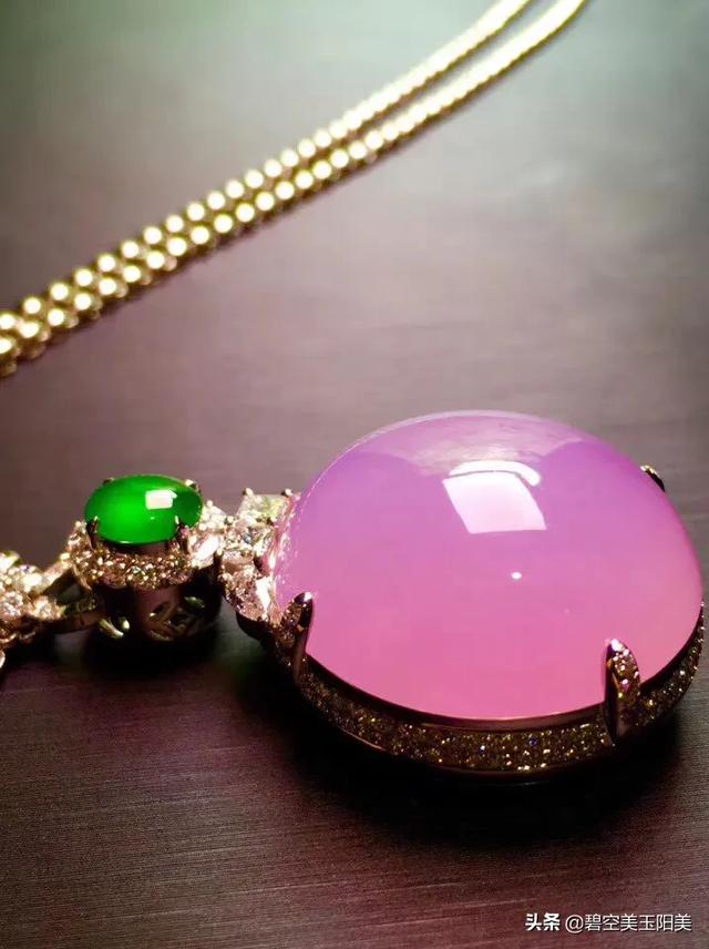 翡翠的形成过程图解,什么是翡翠“顺纹”和“逆纹”？