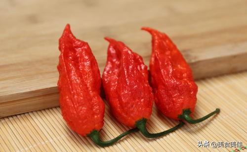 虎皮青椒是哪里的菜(虎皮青椒酿肉是哪里的菜)