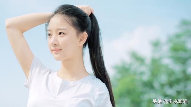 段乃心:行家们给看看，这只手镯是传说中的段家玉手镯吗