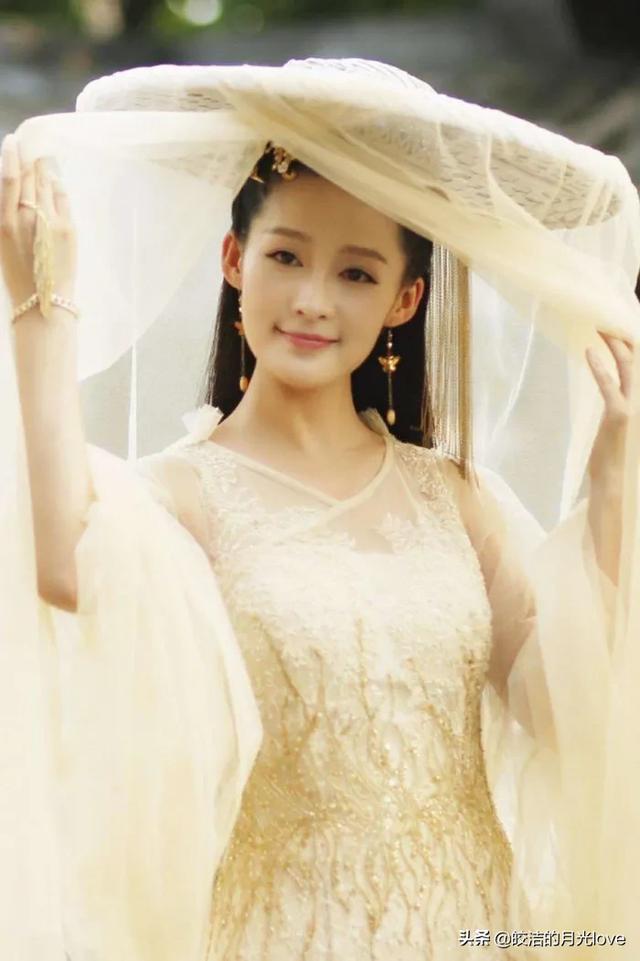李沁个人资料介绍:姓李的女明星有哪些，中国姓李女明星的名字