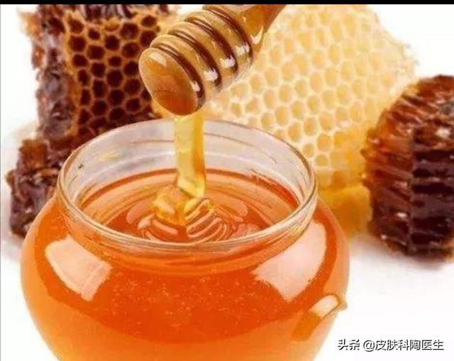 蜂蜜水什么时候喝最好(蜂蜜水什么时候喝最好?有什么功效)