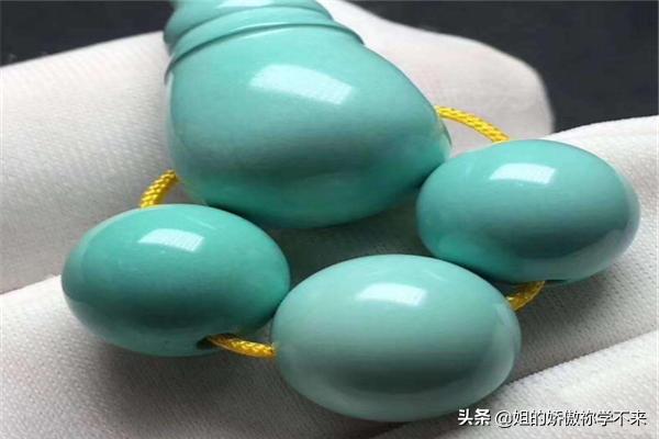 染色的玉石怎么鉴别,怎么辨别玉石的染色烧色？