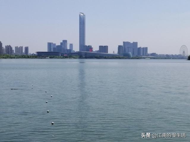 苏州有哪些值得一看的古建筑及现代建筑？
