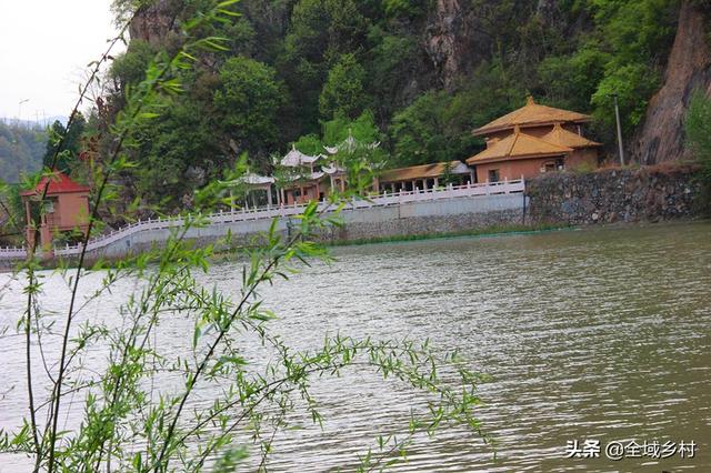 洛阳<a href=https://maguai.com/list/52-0-0.html target=_blank class=infotextkey>旅游</a>景点免费:河南境内有哪些免费的山水景点值得推荐的？