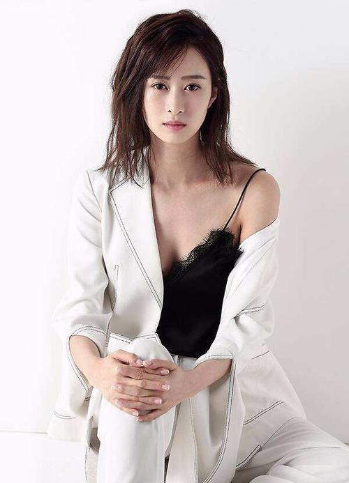赵丽颖离婚原因:赵丽颖和冯绍峰的离婚，暴露当下社会对待婚姻的态度，你怎么看？
