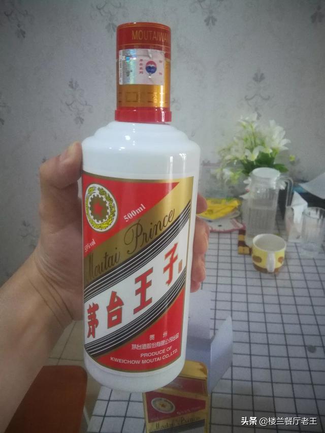 性价比高的葡萄酒有哪些推荐，你们都喜欢喝什么牌子的白酒性价比高的