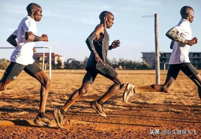 为什么健身要穿紧身衣裤，出大汗了不难受吗（紧身衣裤4个作用）