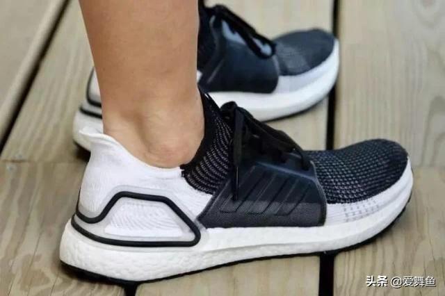ub boost 2019为什么感觉那么硬,一点踩屎感都没有？