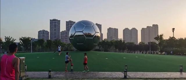 足球微信讨论群:国足到底能不能击败狂妄的越南队？