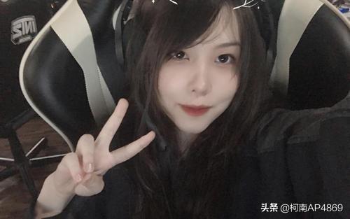 RNG前上单和Mayumi逛街吃火锅,还晒出“打情骂俏图”,LPL水友直言酸了,如何点评？