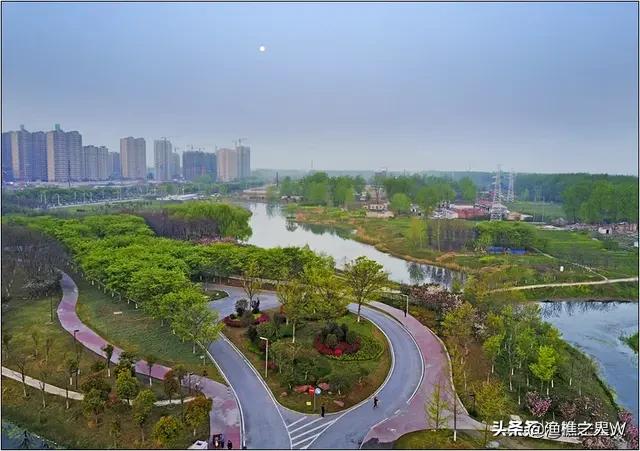 科举制度始于:在中国历史上科举制度是哪个朝代发明的？