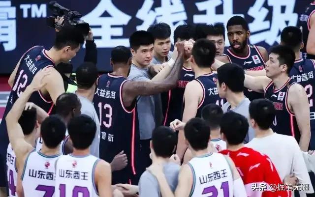 贱狗俱乐部 先锋收看:如果广东能卫冕冠军，是不是说明今年的CBA真的退步了？