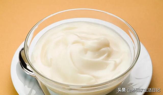 人造奶油到底能不能吃，牛奶怎么做成奶油，可以直接吃吗