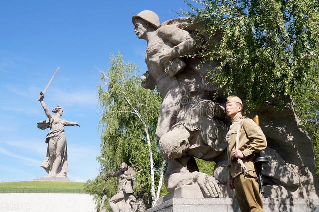 苏联女兵马卡洛娃干了什么，克格勃为什么要花整整30年抓她？插图19