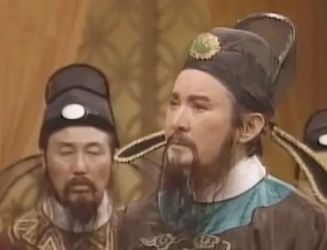 狄仁杰仅是三品内史，却令满朝文武畏惧，他的权力真有那么大吗？插图39