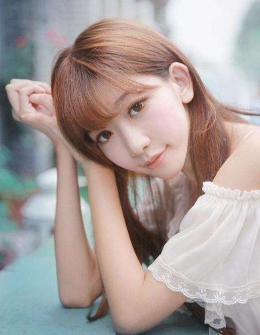 摄影师陈曼:喜欢摄影，想做私房摄影师，请问这行怎么样