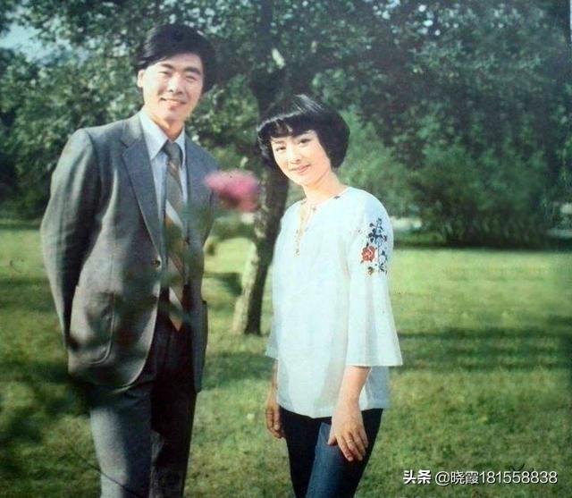 王洁实个人资料:67岁王洁实为何现在都是一个人演出？搭档谢莉斯去了哪里？