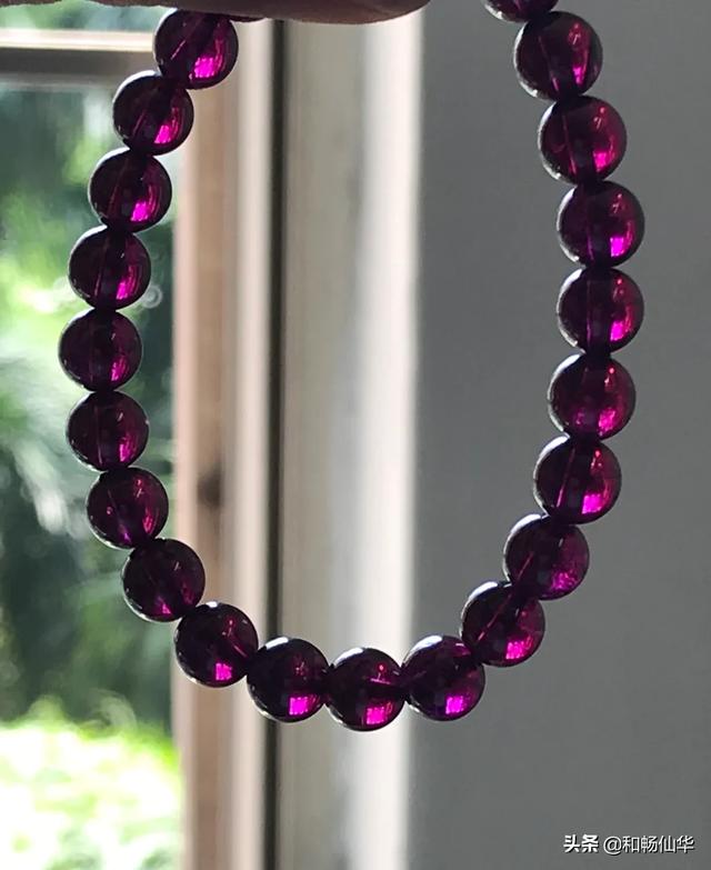 石榴石的功效与作用,文玩石榴石有什么不为人知的佩戴优势？