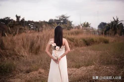 女人与发情的公牛:说男生“跪舔”女生是什么意思？怎么理解？