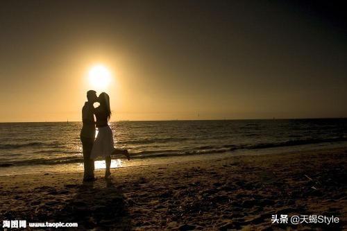 莫大人和萱草照片如果爱你的人:如果一个人真的爱你，他会怕别人知道吗？