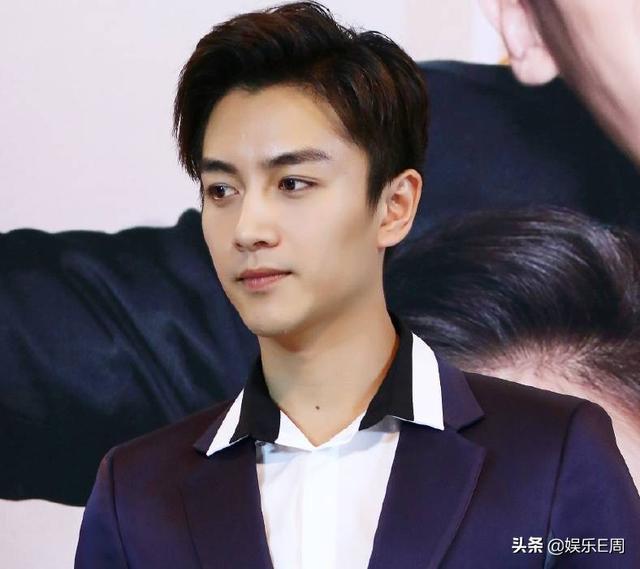 陈晓陈妍希公开恋情:赵丽颖如果不跟冯结婚，嫁给陈晓，会不会就更幸福，不会离婚呢