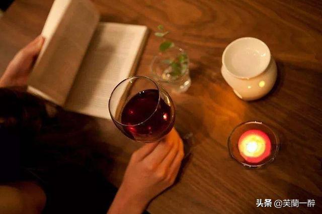 晚上喝红酒有什么好处和坏处，晚上长期饮酒对身体有哪些伤害