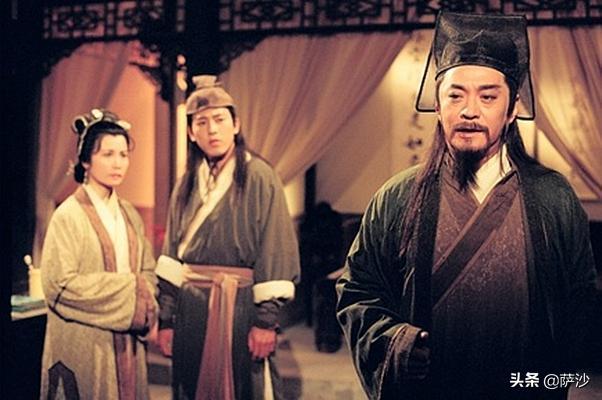 令狐冲武功:岳不群对令狐冲是不是真心的？他们之间的感情变化过程是怎样的？