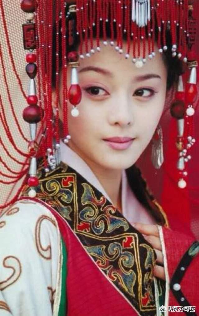 李晨家世背景:李晨能泡到范冰冰和张馨予的原因是什么？
