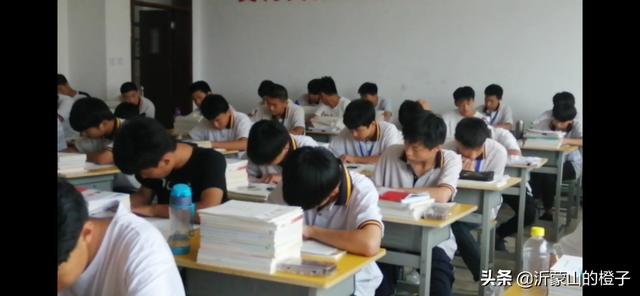 我儿子上职高,明天也考试。职高和普高有什么区别？