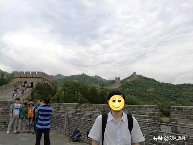 去旅游时你会选择参团旅游吗，外出旅游是在出发地报团好，还是到目的地报团经济实惠？