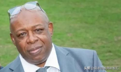 呕吐死:狗呕吐抽畜，第二天死了怎么回事？