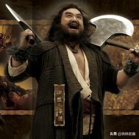 《水浒传》里燕青在打败任原后为什么李逵要砸烂任原的头？