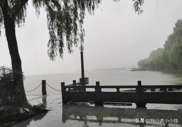 羽扇丝巾打一生肖:哪里最适合一个人去旅行而且还便宜最多说出5个，尽量详细一点