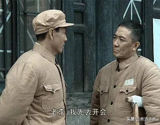 王近山将军:曾经部队的下属，转业后却成了自己的领导，尴尬吗？怎么化解？