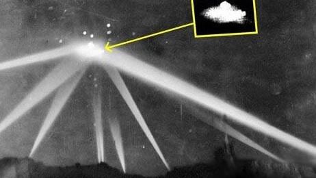外星人恐怖事件，1997年美国发生的凤凰城光点案件究竟是不是外星人